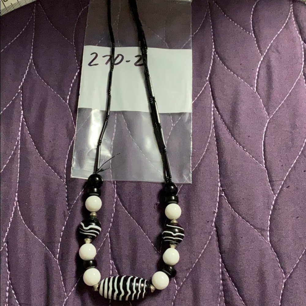 Black and white Necklace